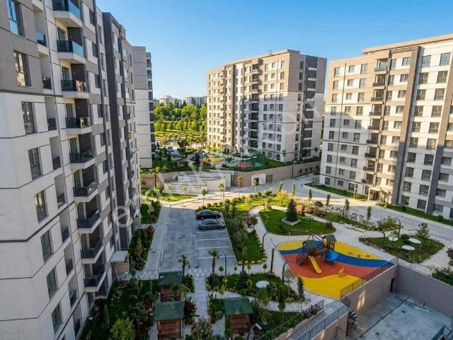 Yuvam Başakşehirde Satılık Peyzaj 95 M2 Ara Kat 2+1 Sıfır Daire