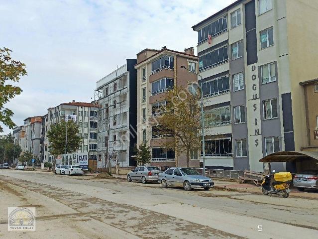 Yuvam Emlak Emlaktan Yeni Mah Alparslan Türkeş Caddesinde Kiralık 2+1 Daire