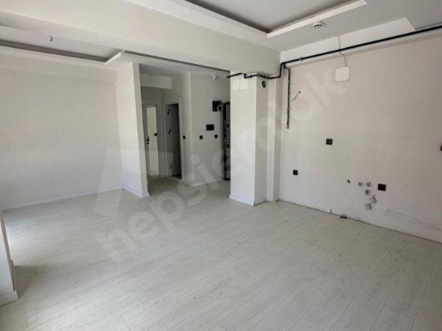 YUVAM GAYRİMENKUL'DEN MEHMET AKİF BÖLGÖSİ 3+0 SATILIK SIFIR DAİRE