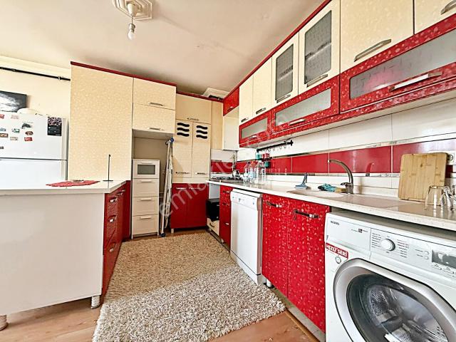 Yuvam'dan Toplu Ulaşıma Yakın Eşyalı 1+1 Daire!