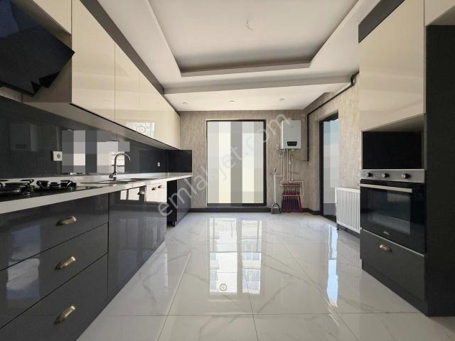 Yuvam'dan Haftanın Fırsatı! %50 Kredi İmkanlı 4+1 Daire!