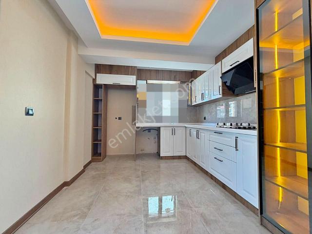 Yuvam'dan Hastaneye Pazara Cephe 3+1 Satılık Daire