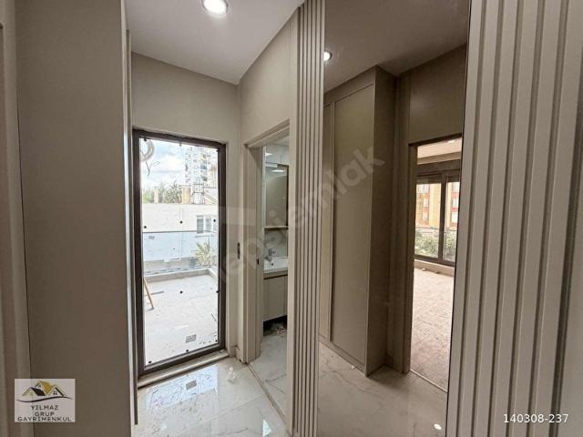 YÜZME HAVUZLU ULTRA LÜKS MERKEZİ 1+1