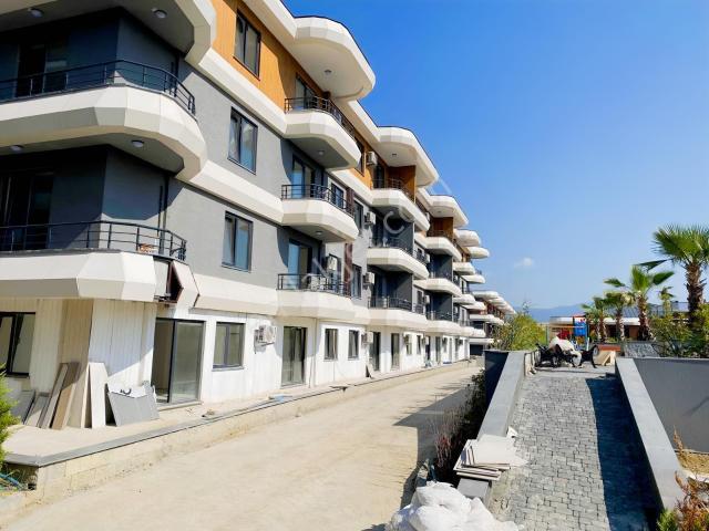 Yüzme Havuzlu, 24 Saat Güvenlik, Klima Ve Yerden Isıtma