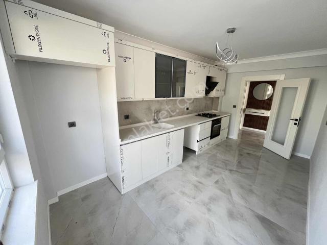 Yüzme Havuzu Yanında 3+1 120 M2 Yüksek Giriş Ful + Ful Daire !
