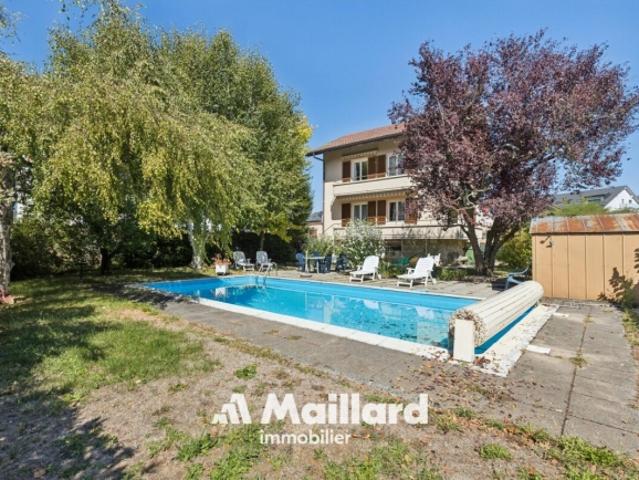 Yverdon – Freistehende Villa mit Pool