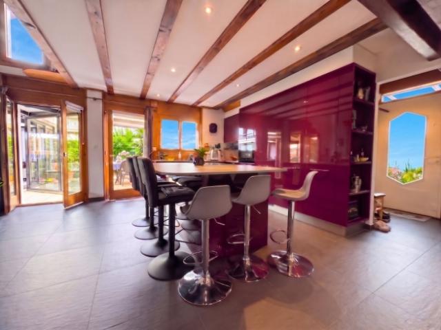 Yverdon – 5,5 Zimmer Doppelhaus Penthouse mit großer Terrasse und Winterveranda