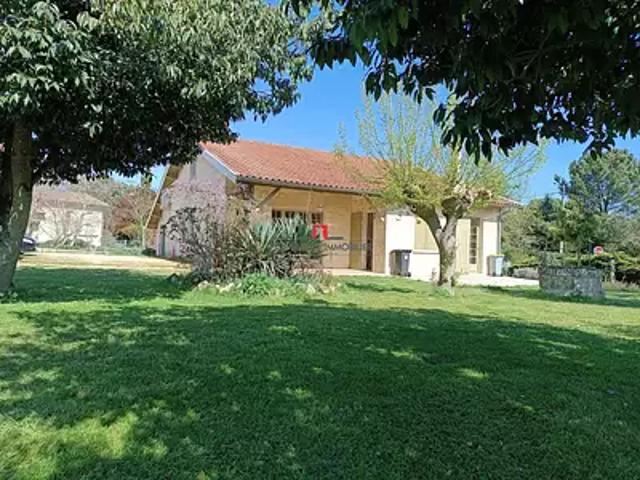 Yvrac 33370 Location maison 5 pièces t5 terrasse