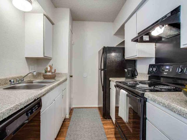 z 060322 Madison Park 1 Bedroom Apartment for Rent at 5950 Boca Raton Blvd, Fort Worth, TX 76112 Woodhaven