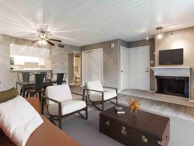 z 102523 Wooded Creek 1 Bedroom Apartment for Rent at 825 E Pleasant Run Rd, Desoto, TX 75115
