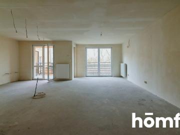 Przestronne mieszkanie do własnej aranżacji z balkonem i garażem