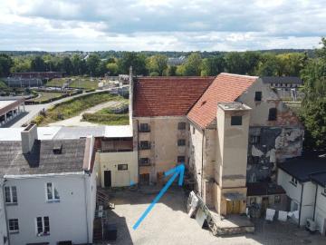 Zabytkowy spichlerz 900 m² z potencjałem adaptacji w Puławach