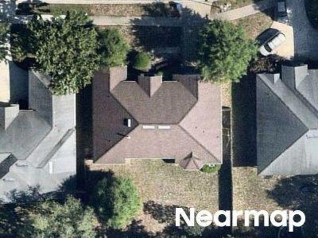 Zachary Dr S