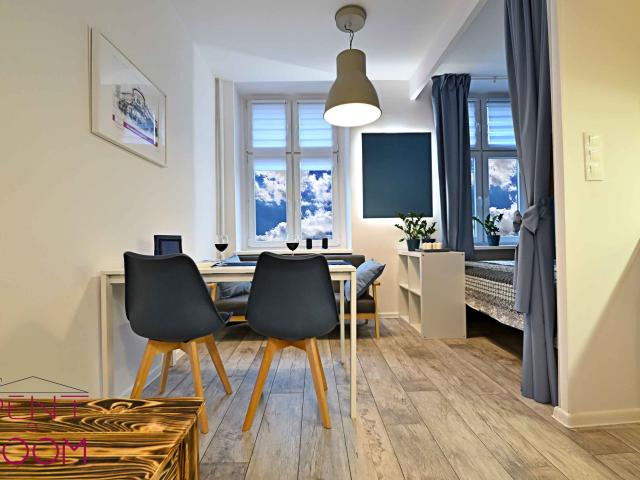 ZACISZE 6 ŚRÓDMIEŚCIE STUDIO NR 2