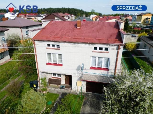 Zapraszam do obejrzenia zadbanego domu 135 m² z garażami i ogrzewaniem węglowym