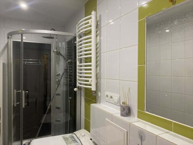 Zadbane 27 m² w Ornontowicach parking i gotowe do zamieszkania