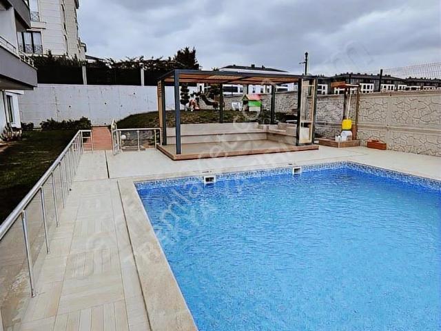 Zafer Mah. 2+1 Havuzlu Kiralık Daire