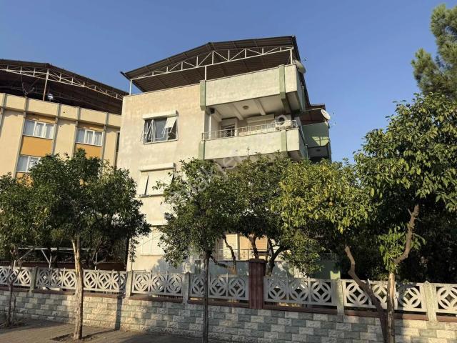 Zafer Mah Komple Satılık 4 Katlı Bina Bahçeli
