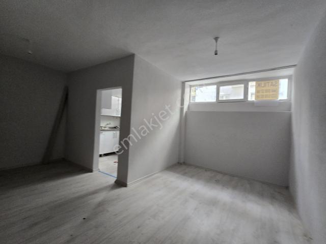 Zafer Mah Tadilatlı 2+1 Satılık Daire