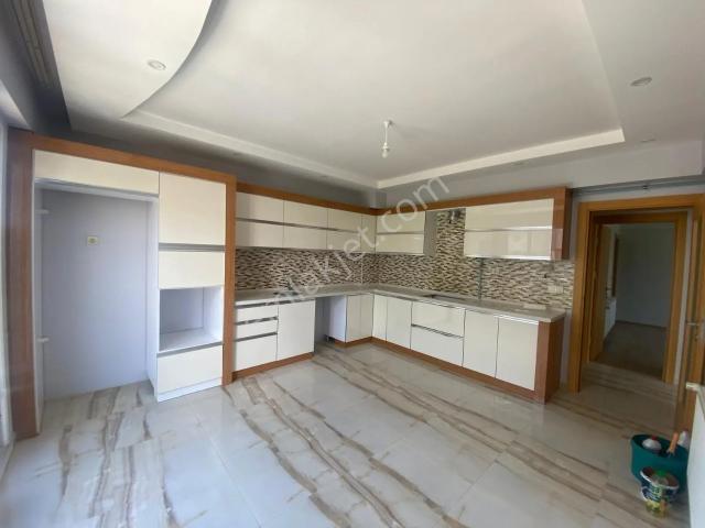 Zafer Mahallesi Eski Devlet Hastanesi Mevki Okul Bölgesi 3+1 Daire