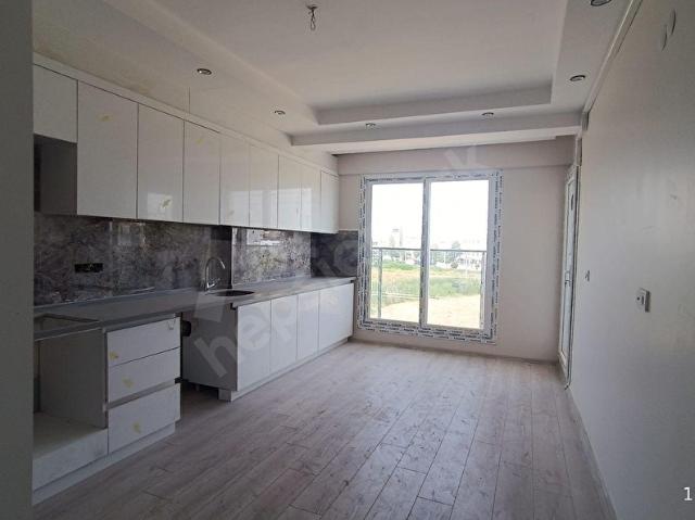 ZAFER MAHALLESİNDE SATILIK ÖZEL OTOPARKLI 2+1 DAİRE !
