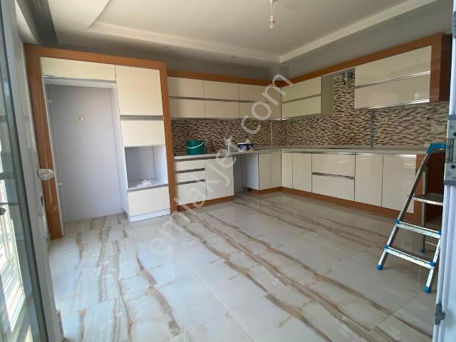Zafer Mahallesinde3+1 Doğalgazlı Kiralık Daire