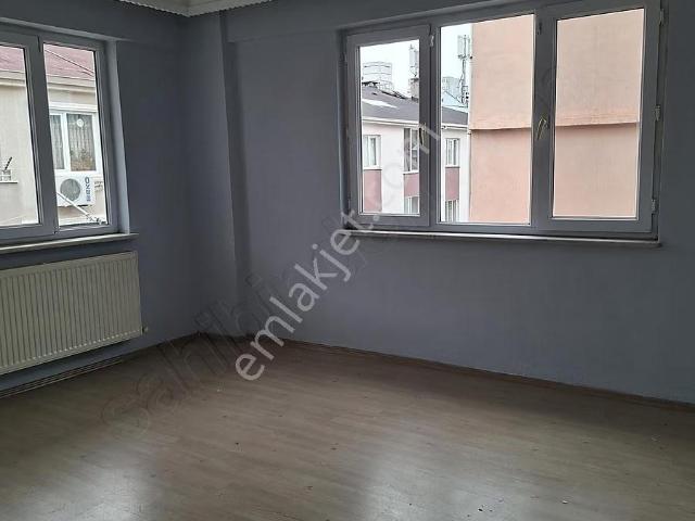 Zafer Mahallesinde 3+1 Geniş Kiralık Daire