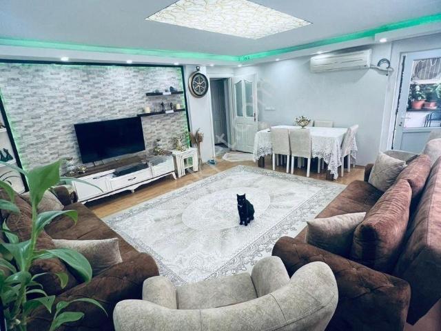 Zafer Mahallesinde 6+2 Kalabalık Aileye Satılık Dubleks Daire