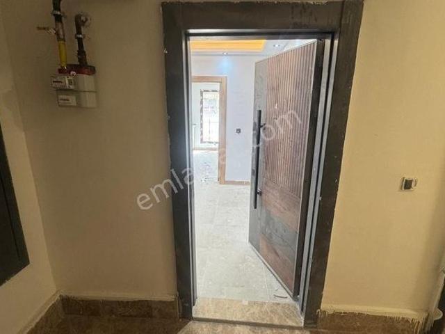Zafer Mahallesinde Cevre Yolunda Toki