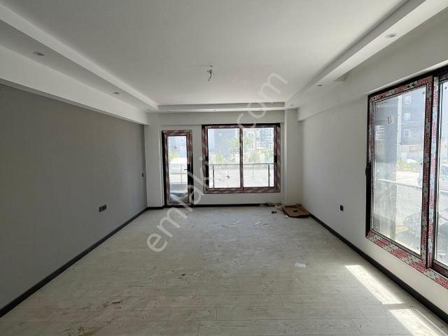 Zaferde Site İçersinde Satılık Lüx Daire
