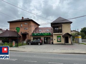 Dochody i potencjał: kompleks 250 m2 w Zagórzu