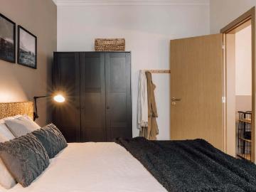 Zahara 2 bedrooms and office in Campo de Ourique