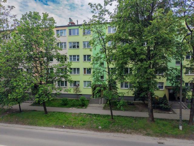 Zapraszam do 48 m² mieszkania z dużym potencjałem i balkonem