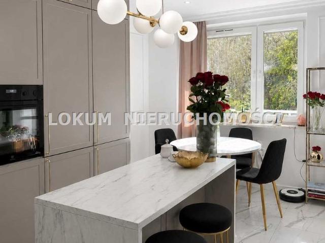 Wyremontowane 3 pokojowe mieszkanie z aneksem i balkonem
