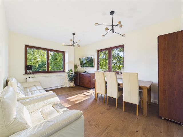 Zapraszam do 80,15 m² apartamentu z widokiem na zieleń w Warszawie