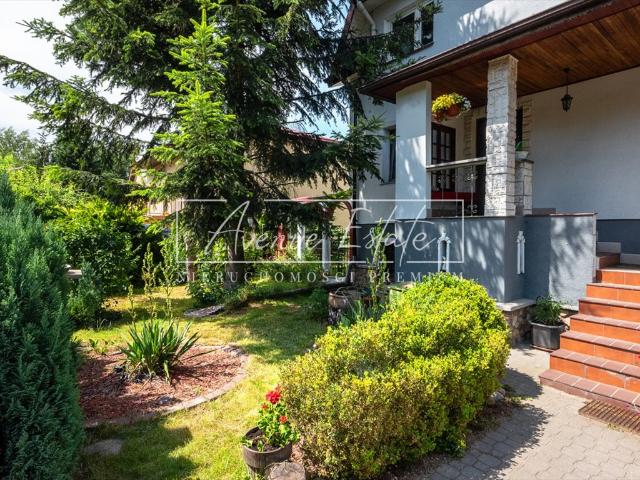 Zapraszam do domu 404 m² z ogrodem i tarasami w Bemowie