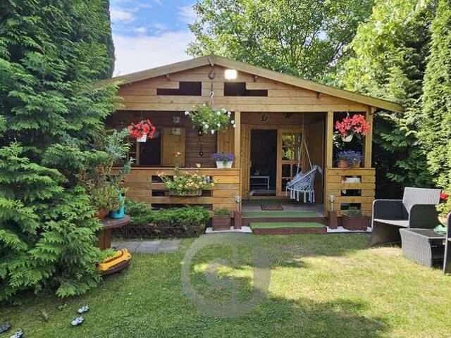 Do sprzedania urokliwy domek 40 m² z basenem i tarasem w Gorzowie