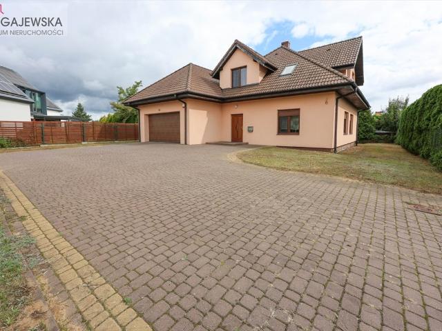 Zapraszam do domu 174 m² z ogrodem i garażem w Piła