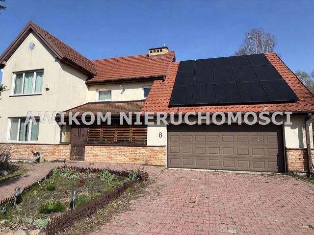Zapraszam do domu 202 m² w Czarnym Lesie z tarasem i fotowoltaiką
