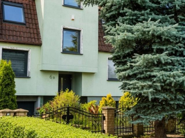 Dom 202 m² z garażem i ogrodem w Lubinie do remontu