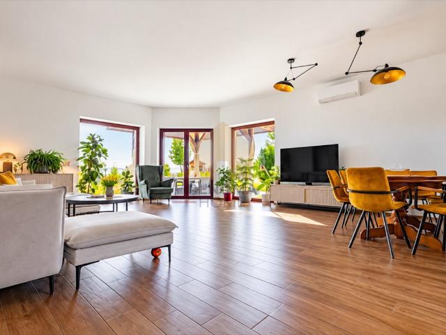 Zapraszam do domu 217 m² z ogrodem, tarasem i garażem
