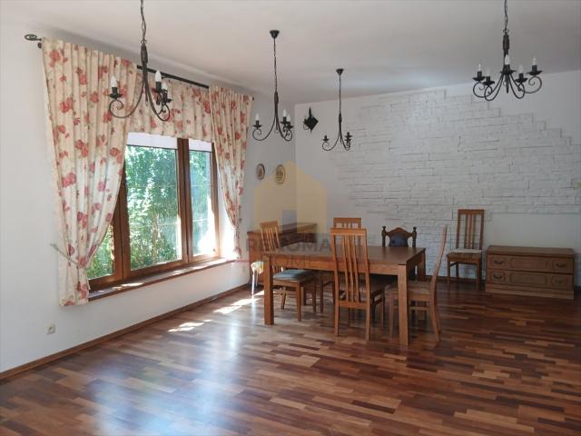 Dom 320 m² z ogrodem, garażem i tarasem polecam!