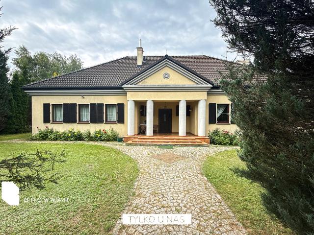 Zapraszam do domu 350 m² w Puszczykowie z ogrodem i tarasem