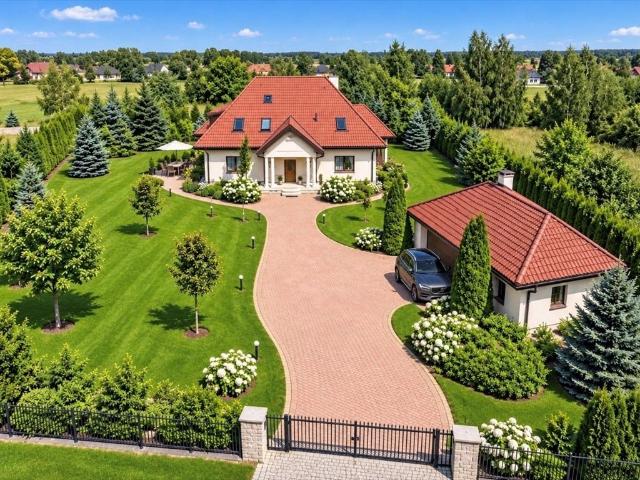 Zapraszam do domu dwurodzinnego 207 m² z dużą działką 2000 m²