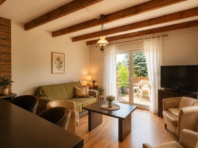 Zapraszam do domu na działce 80 m² z ogrodem i murowanym domkiem