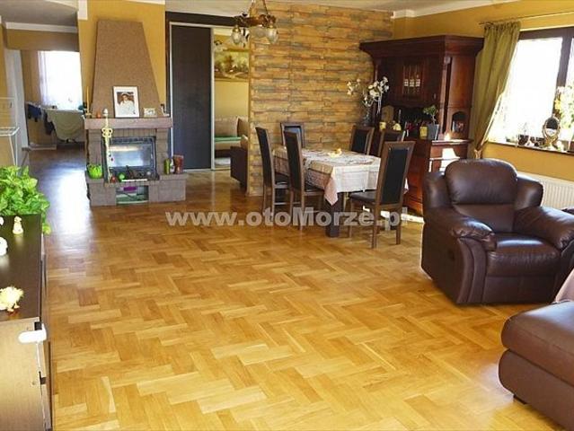 Zapraszam do dużego domu 380 m² z tarasem i garażem w Wolinie