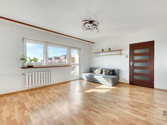 Sprzedam funkcjonalne 2 pokojowe mieszkanie 51 m² z balkonem