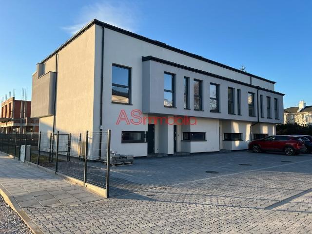 Zapraszam do obejrzenia domu 144 m² na osiedlu w Wawrze