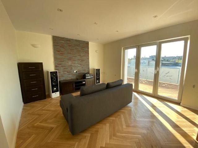 Zapraszam do obejrzenia domu 150 m² z możliwością działalności w Zduńskiej Woli