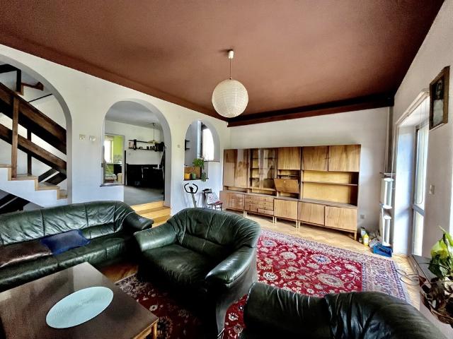 Zapraszam do obejrzenia domu 215 m² z ogrodem i garażem w Kurowie